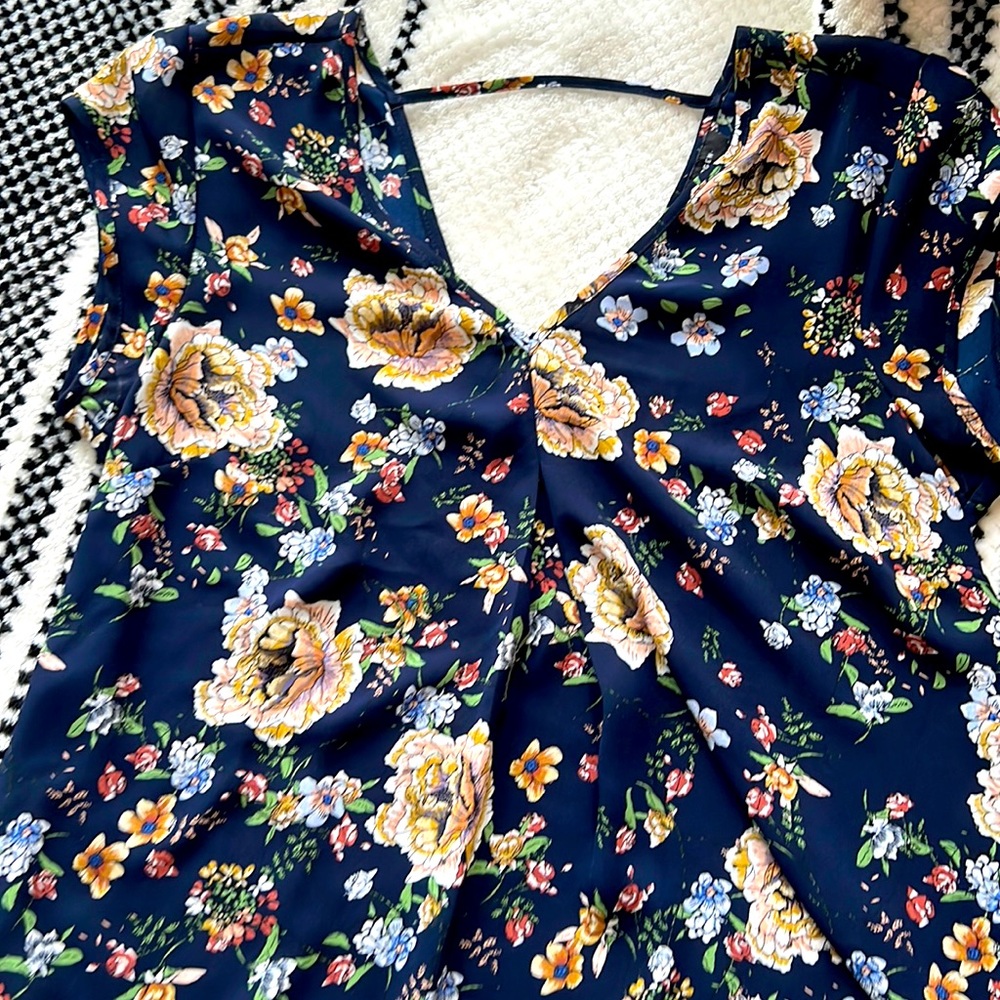 Cute flower shirt